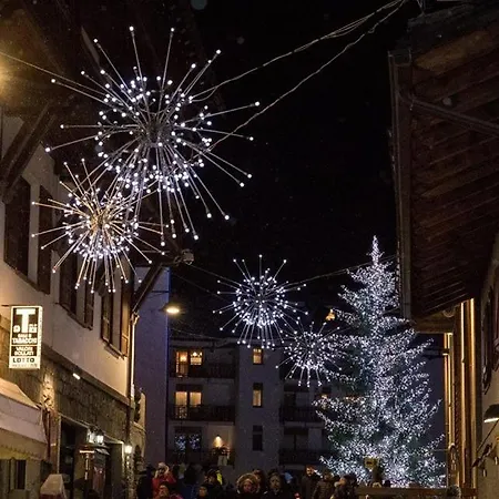 Апартаменты La Maison Des Guides - Trilocale A 500 Mt Dalle Piste Di Dolonne *