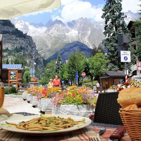 La Maison Des Guides - Trilocale A 500 Mt Dalle Piste Di Dolonne Апартаменты *